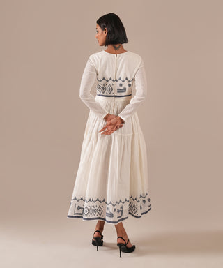 AW25041 - INDIGO DREAMS